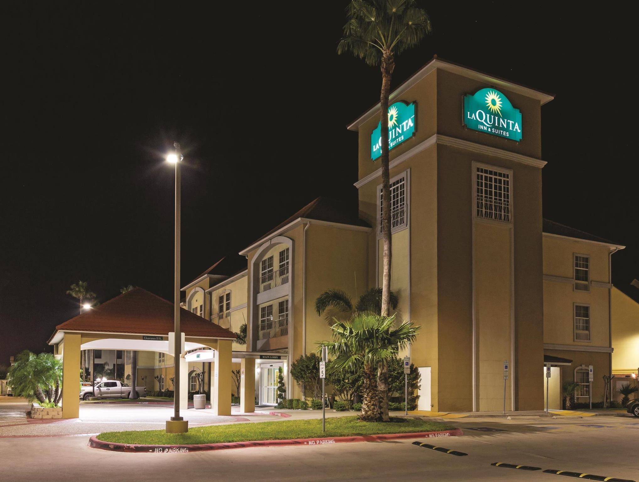 La Quinta Inn & Suites By Wyndham Pharr Rgv Medical Center Bagian luar foto